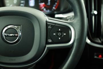 Volvo V60 II  Kombi 2.0 T4 190KM 2020 Volvo V60 T4 2.0, Salon Polska, Automat, Skóra, zdjęcie 18