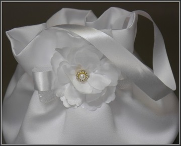 Komplet komunijny do alby, sukienki komunijnej. Torebka + okapnik