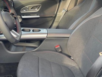 Mercedes CLA C118/X118 2026 Mercedes-Benz CLA 200 AMG Line 1.5 163KM, zdjęcie 5