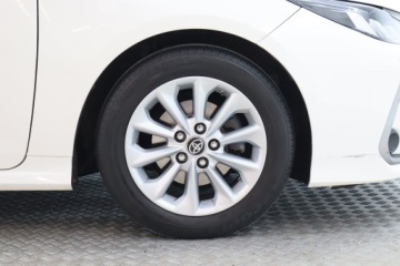 Toyota Corolla XII Sedan 1.5 VVT-i 125KM 2021 Toyota Corolla 1.5 VVT-i, Salon Polska, zdjęcie 14