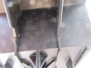 Кронштейн фары правый Ситроен С1 Валео 89034619