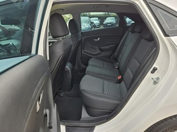 Hyundai i30 II Hatchback 3d 1.4 100KM 2014 Hyundai i30 1,4 benzyna 100KM FIFA World Cup Editi, zdjęcie 5