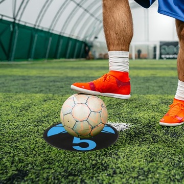 Футбольный ребенок