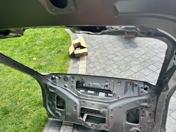 TOYOTA BZ4X VÍKO KUFRU ZADNÍ CLONA (KRYT)