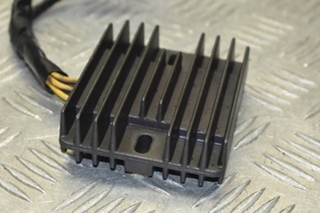 Регулятор напряжения HONDA CBR 600 RR PC37 2003 - 2006