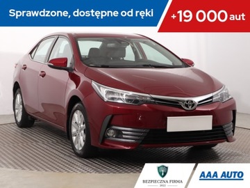 Toyota Corolla XII Sedan 1.6 Valvematic Dual VVT-i 132KM 2019 Toyota Corolla 1.6 Valvematic, Salon Polska
