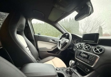Mercedes Klasa A W176 Hatchback 5d 1.6 180 BlueEFFICIENCY 122KM 2013 Mercedes-Benz Klasa A Mercedes-Benz Klasa A 180 1.6 Benzyna 122KM, zdjęcie 28