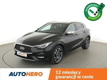 Infiniti Q30 1.6T 156KM 2019 Infiniti Q30 Luxe automat panorama kamera360 navi
