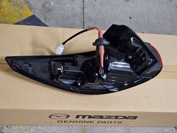 MAZDA CX 5 CX5 21-24R. SVĚTLO ZADNÍ PRAVÁ LED