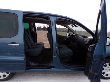 Citroen Berlingo II Van Facelifting 2015 1.6 BlueHDi 100KM 2018 CITROEN BERLINGO MULTISPACE 1.6 HDI NAVI KAMERA LEDY AUTO Z NIEMIEC, zdjęcie 15