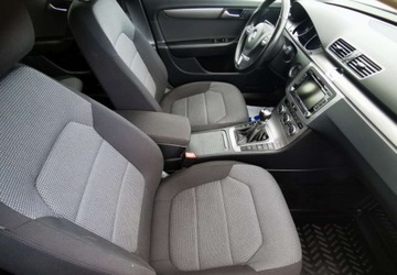 Volkswagen Passat B7 Variant 2.0 TDI CR DPF BlueMotion 140KM 2012 Volkswagen Passat 2.0 TDI Comfortline 2.0 Diesel 140KM, zdjęcie 13