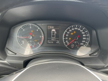 Volkswagen Amarok I Pick Up Double Cab Facelifting 3.0 V6 163KM 2019 Volkswagen Amarok 4x4 Klimatyzacja Hak Zabudowa, zdjęcie 8