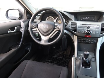 Honda Accord VIII Sedan 2.0 VTEC 156KM 2010 Honda Accord 2.0 i-VTEC, GAZ, Klima, Klimatronic, zdjęcie 6