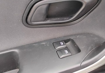 Kia Ceed II 2015 Kia Ceed 2015r, 1.6 CRDI. Uszkodzony prawy przod. Jezdzi. 1.6 Diesel, zdjęcie 8