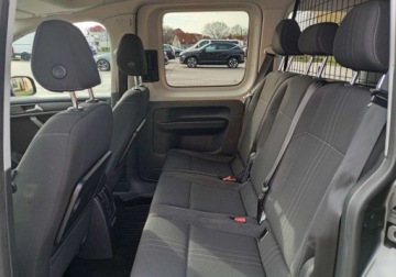 Volkswagen Caddy IV Furgon 2.0 TDI SCR BMT 150KM 2020 Volkswagen Caddy Kupiony w Polsce - wersja Alltrack - 2,0 - 150 KM - DSG, zdjęcie 18