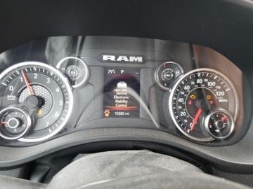  RAM 1500 2024r., 4X4, od ubezpieczalni 5.7 Benzyna 395KM, zdjęcie 9