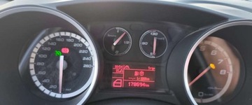 Alfa Romeo Giulietta Nuova II Hatchback 5d 1.4 TB 16v 120KM 2013 Alfa Romeo Giulietta Alfa Romeo Giulietta ver-1-4-tb 1.4 Benzyna 120KM, zdjęcie 14