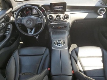 Mercedes GLC C253 2018 Mercedes-Benz GLC 2018 Mercedes-Benz GLC GLC 300 4MATIC SUV 2.0 Benzyna, zdjęcie 7