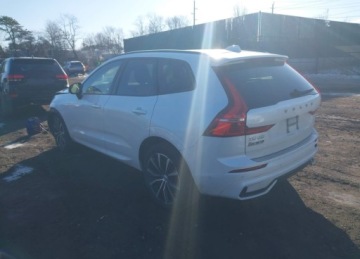 Volvo XC60 II 2024 Volvo XC 60 2024r., B5 Ultimate Dark Theme, 2L, od ubezpieczalni 2.0 250KM, zdjęcie 3