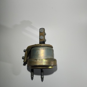 ULOŽENÍ MOTORU FORD ESCORT1072252