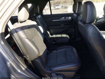Ford Explorer VI 2025 Ford Explorer st, 2025r., 4x4, 3.0L 3.0 Benzyna 400KM, zdjęcie 9