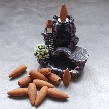 АРОМАТОВЫЕ ПАЛОЧКИ ИНДИЙСКИЕ КОНИЧЕСКИЕ С ОБРАТНЫМ ТОКОМ Пало Санто 12шт НАТУРАЛЬНЫЕ Индийские