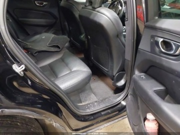 Volvo XC60 II 2023 Volvo XC 60 Plus Dark Theme, 2.0L R4 247KM, 4x4, od ubezpieczalni 2.0 247KM, zdjęcie 9