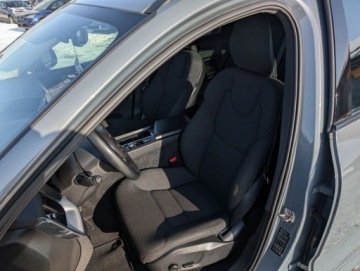 Volvo XC60 II 2021 Volvo XC 60 Rezerwacja 2.0 Diesel 197KM, zdjęcie 32