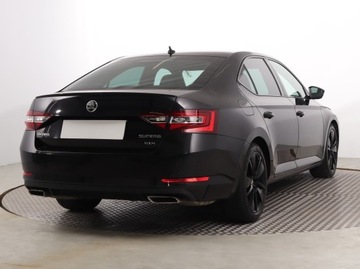 Skoda Superb III Liftback Facelifting 2.0 TSI 272KM 2019 Skoda Superb 2.0 TSI, Salon Polska, Serwis ASO, zdjęcie 4