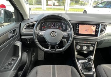 Volkswagen T-Roc I SUV 1.5 TSI ACT 150KM 2018 Volkswagen T-Roc 1.5BENZ. 150KM Xenon Led Navi Kamera Klima Parkasist Stan, zdjęcie 16