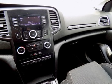 Renault Megane IV Hatchback 5d 1.2 Energy TCe 100KM 2017 RENAULT MEGANE IV 1,2 16V 101 KM LED, zdjęcie 17