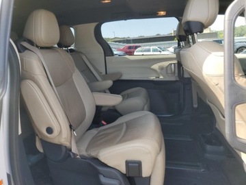 Toyota Sienna III 2024 Toyota Sienna Limited 2024 2.5l 2.5 Hybryda 245KM, zdjęcie 11