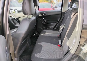 Citroen C3 II 2014 Citroen C3 2014r, 1.2 Benzyna. Lekko uszkodzony tyl. Jezdzi. 1.2 Benzyna, zdjęcie 8