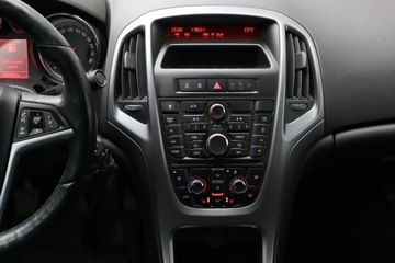 Opel Astra J Sedan 1.6 Twinport ECOTEC 115KM 2016 Opel Astra 1.6 16V, Salon Polska, 1. Właściciel, zdjęcie 12
