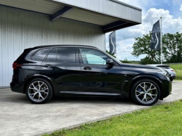 BMW X5 G05 SUV Facelifting 3.0 40d 352KM 2026 BMW X5 xDrive40d Sport Suv 3.0 (352 KM) 2026, zdjęcie 3