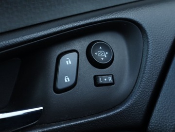 Opel Insignia I Sports Tourer Facelifting 2.0 CDTI ECOFLEX 140KM 2015 Opel Insignia 2.0 CDTI, Navi, Xenon, Bi-Xenon, zdjęcie 20