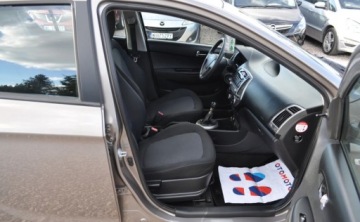 Hyundai i20 I Hatchback 5d Facelifting 1.2 DOHC 85KM 2013 Hyundai i20 LIFT Benzyna 1.2 Klimatyzacja 1.2 Benzyna 85KM, zdjęcie 7