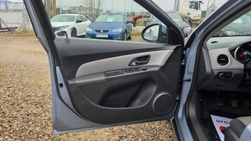 Chevrolet Cruze 2010 Chevrolet Cruze Mały Przebieg 68 tys przebiegu, zdjęcie 9