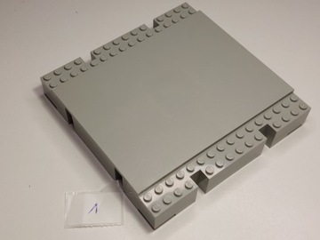 LEGO 2617 Płyta, rampa 16x16 light gray
