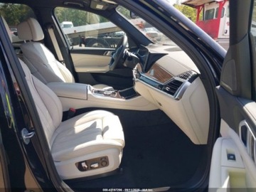 BMW X5 G05 2024 BMW X5 xDrive40I 2024 3.0l 3.0 Benzyna 375KM, zdjęcie 9