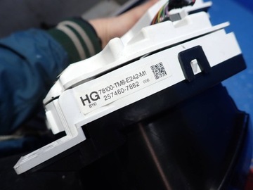 PŘÍSTROJOVÁ DESKA BUDÍKY HONDA INSIGHT 78100-TM8-E242-M1