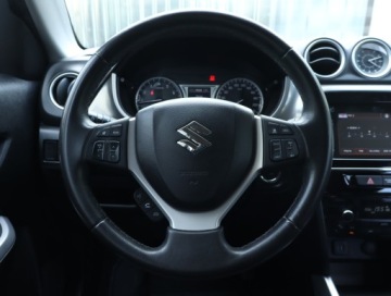 Suzuki Vitara III SUV 1.6 VVT 120KM 2016 Suzuki Vitara 1.6 VVT, Salon Polska, zdjęcie 18