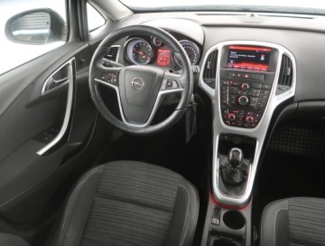 Opel Astra J GTC 1.4 Turbo ECOTEC 120KM 2014 Opel Astra 1.4 T, Klima, Klimatronic, Tempomat, zdjęcie 6