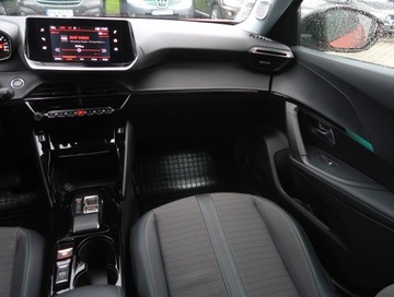 Peugeot 2008 II SUV 1.2 PureTech 130KM 2022 Peugeot 2008 1.2 PureTech, Salon Polska, zdjęcie 7