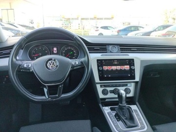 Volkswagen Passat B8 Limousine 1.8 TSI BlueMotion Technology 180KM 2017 Volkswagen Passat Salon PL, FV23, ACC, ASO, DSG 1.8 Benzyna 180KM, zdjęcie 12