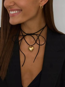 ЧЕРНОЕ ЧОКЕРНОЕ ОЖЕРЕЛЬЕ С ЗОЛОТЫМ РЕТРО-РЕМЕНЕМ, ДЛИННАЯ ЛЕНТА НА ШЕЕ