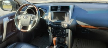 Toyota Land Cruiser VI MPV 3.0 D-4D 190KM 2010 Toyota Land Cruiser Samochód wyprawowy, pełna, zdjęcie 8