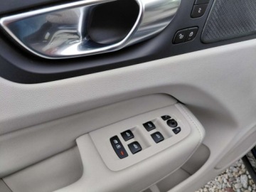 Volvo XC60 II 2023 Volvo XC 60 Lift mHEV Automat Kamera 360 Skora Panorama Radar 2.0 Benzyna, zdjęcie 10
