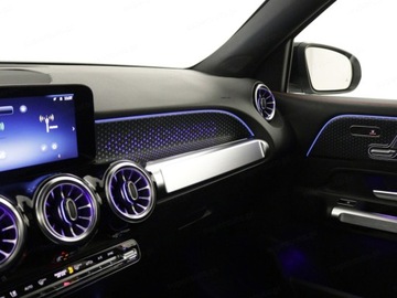 Mercedes GLB SUV Facelifting 2.0 220 190KM 2025 MERCEDES-BENZ GLB 220 4-Matic AMG Line 2.0 (190KM) 2025, zdjęcie 11