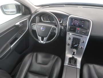 Volvo XC60 I SUV Facelifting 2.0 D4 DRIVE-E 190KM 2017 Volvo XC60 D4, Salon Polska, Serwis ASO, 187 KM, zdjęcie 6